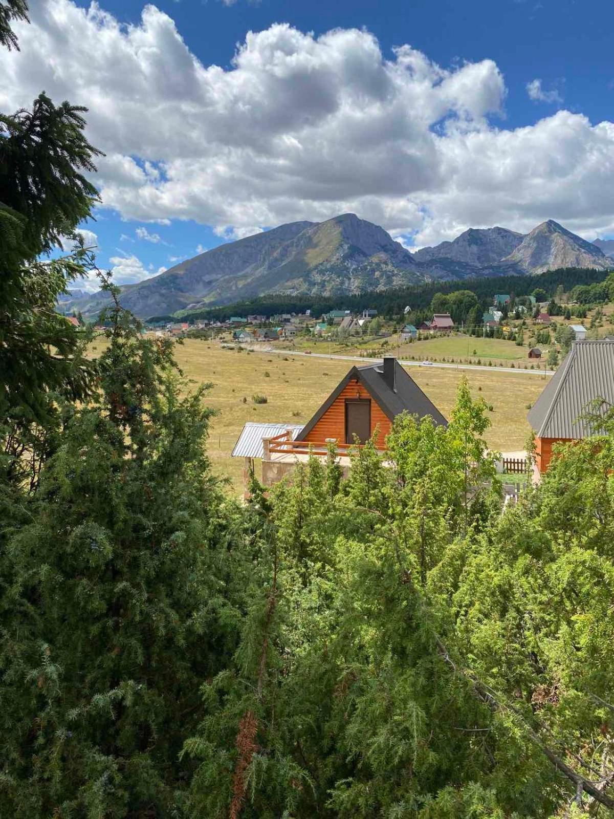 Holiday Home Mountain Zabljak  Bilik gambar